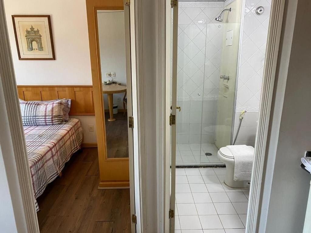 Flat Bem Localizado Na Regiao De Pinheiros! * São Paulo