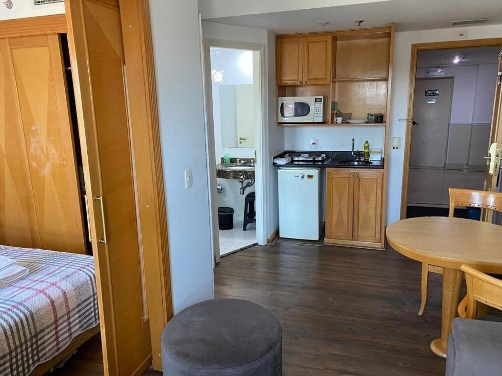 Flat Bem Localizado Na Regiao De Pinheiros! Apartamento