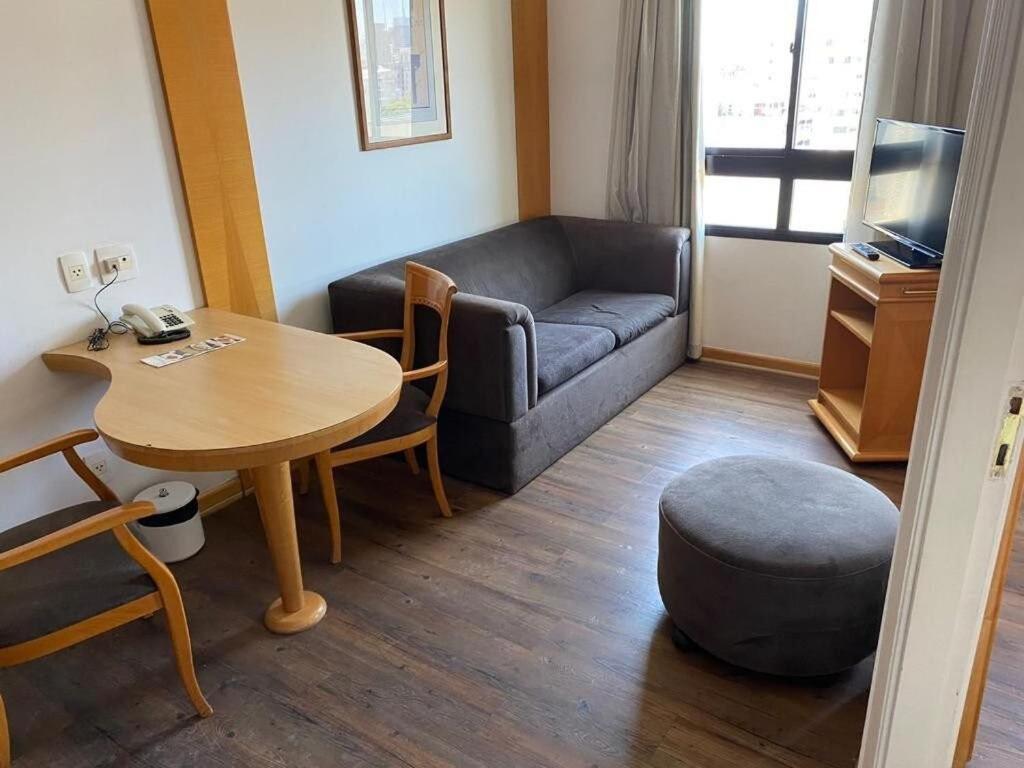 Apartamento Flat Bem Localizado Na Regiao De Pinheiros! São Paulo