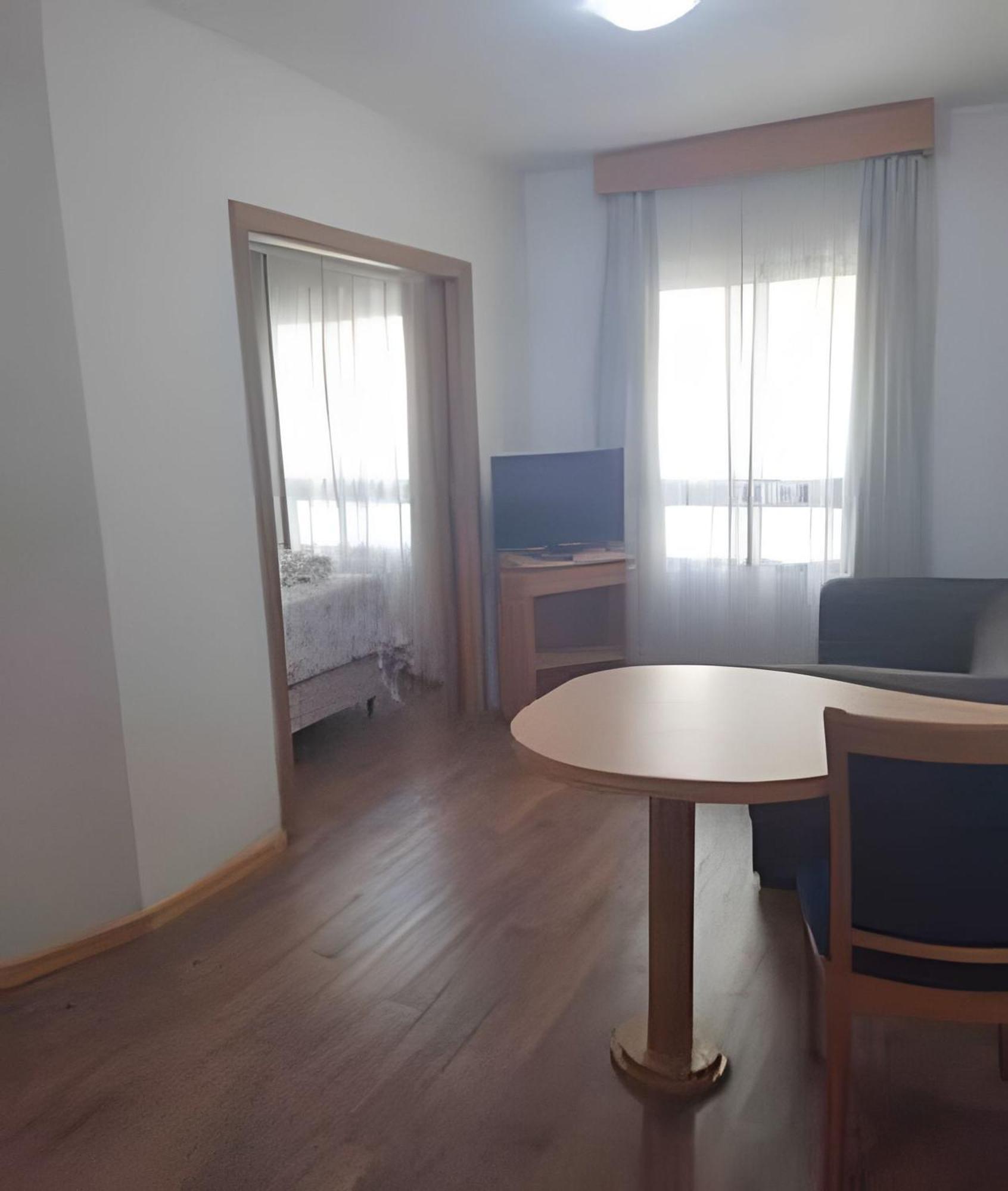 Flat Bem Localizado Na Regiao De Pinheiros! *